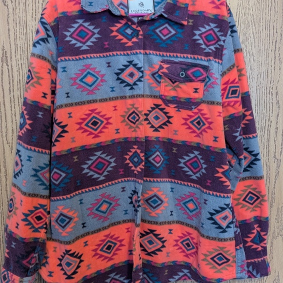 Legendary Whitetails Women's Trail Guide Fleece Shirt - Picture 3 of 5